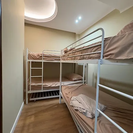 אכסניה Chilli טיראנה