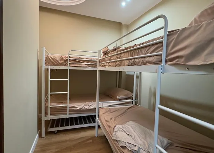 Hostel Chilli Tirana