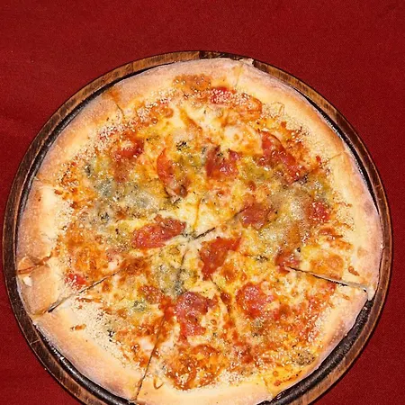 Chilli Hostel Τίρανα