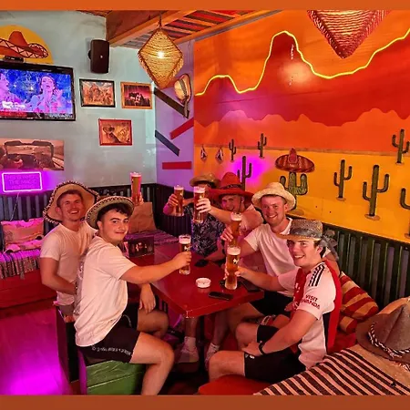 Chilli Hostel *